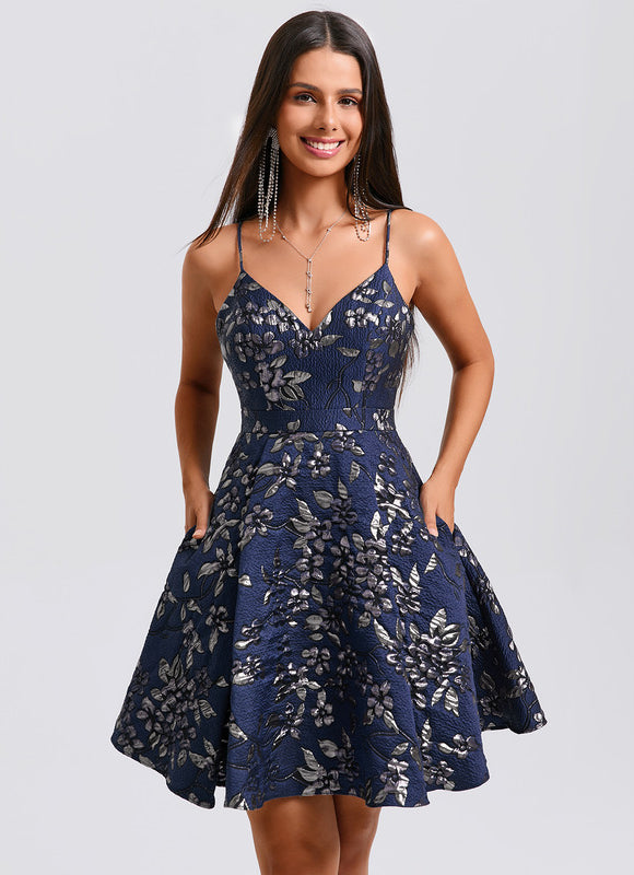 Robe Courte À Godets