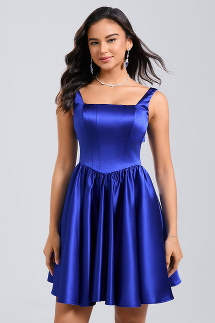 Robe Courte Col Carré