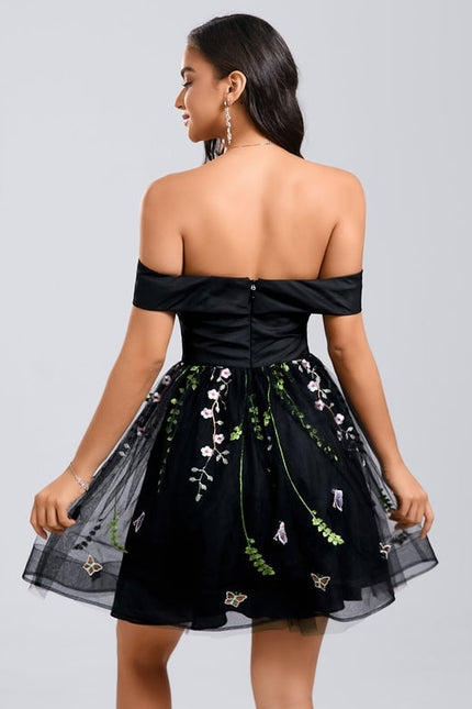Robe Courte Brodée Noire - gallery 3
