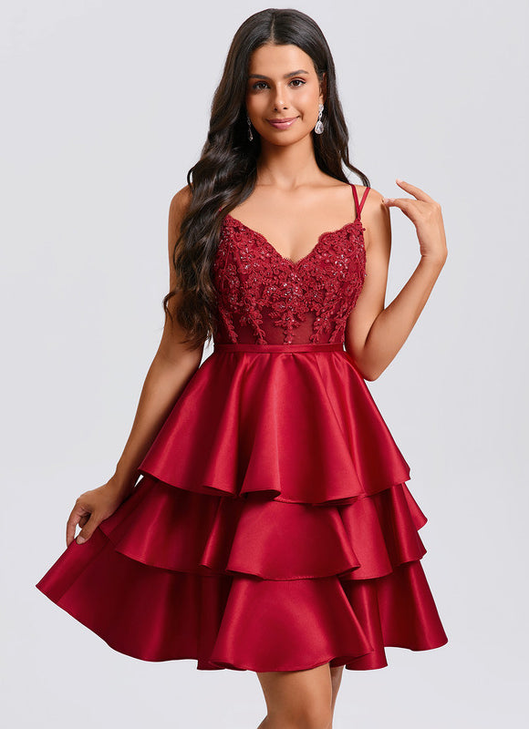Robe Courte Satin Bordeaux À Volants - gallery 1