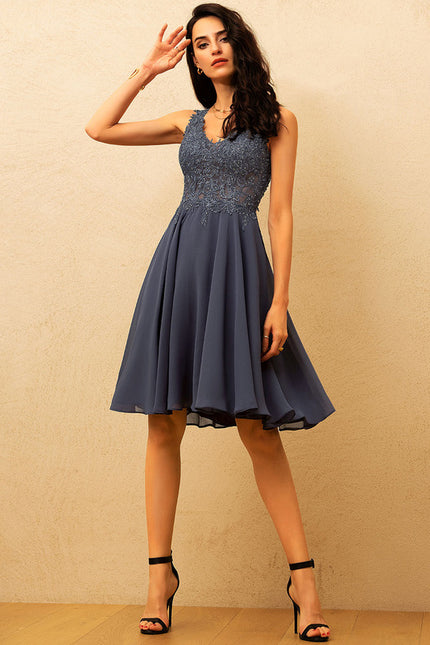 Robe Courte Encolure Ajourée - gallery 5