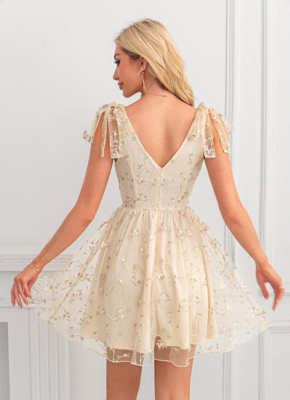 Robe Courte Tulle Beige Brodée - gallery 2
