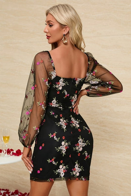 Robe Courte Brodée Transparente - gallery 1