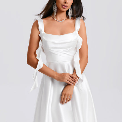 Robe Satin Blanche Courte