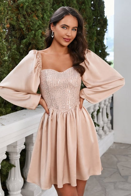 Robe Courte Avec Ceinture