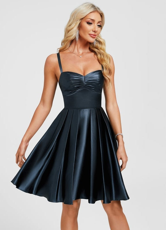 Robe Courte Décolleté Dos - gallery 5