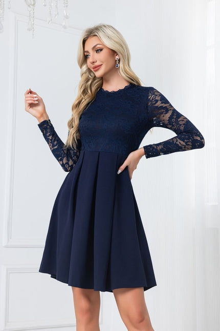 Robe Courte En Dentelle Marine - gallery 3