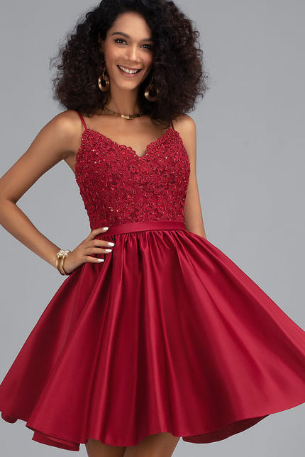 Robe Courte De Bal Satinée Bordeaux