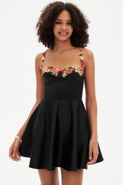 Robe Courte Satin Brodée - gallery 4
