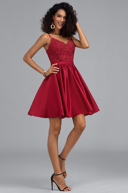Robe Courte De Bal Satinée Bordeaux - gallery 1