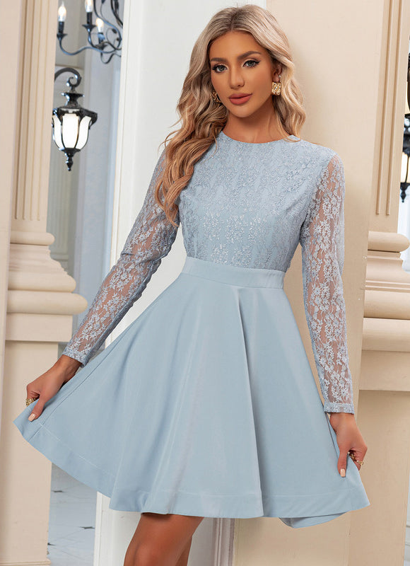 Robe Courte Évasée Manches Longues