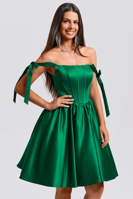 Robe Courte Satin Verte Élégante - gallery 2