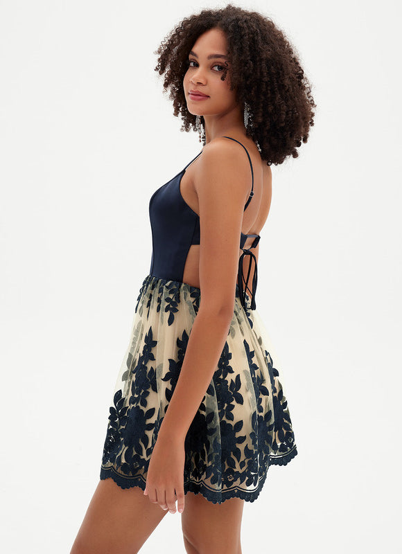 Robe Courte Tulle Brodée - gallery 4