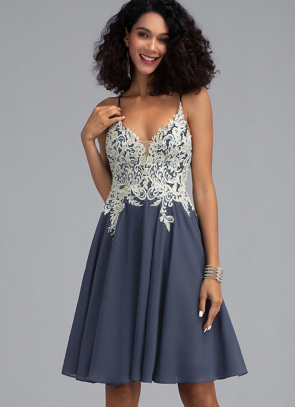 Robe Courte Évasée Brodée - gallery 1