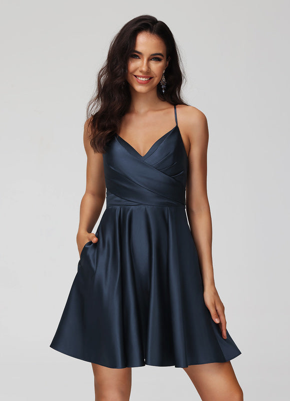 Robe Courte Satinée À Volants - gallery 1