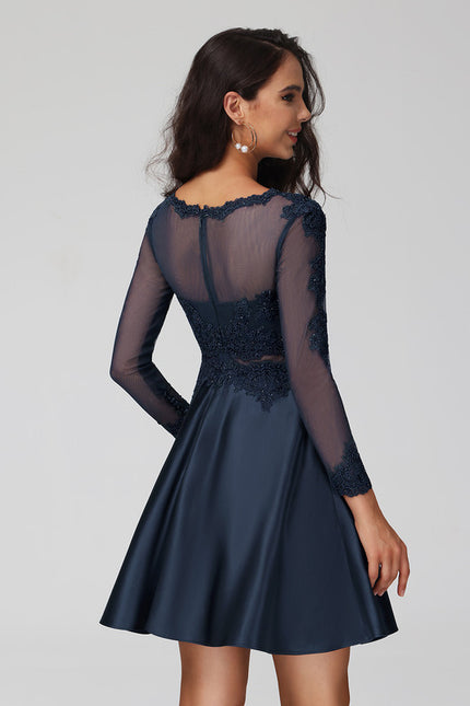 Robe Courte Satin Marine Élégante - gallery 5