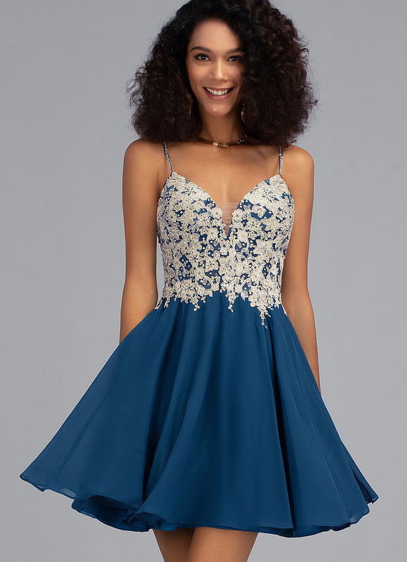 Robe Courte Vaporeuse Ornée - gallery 1