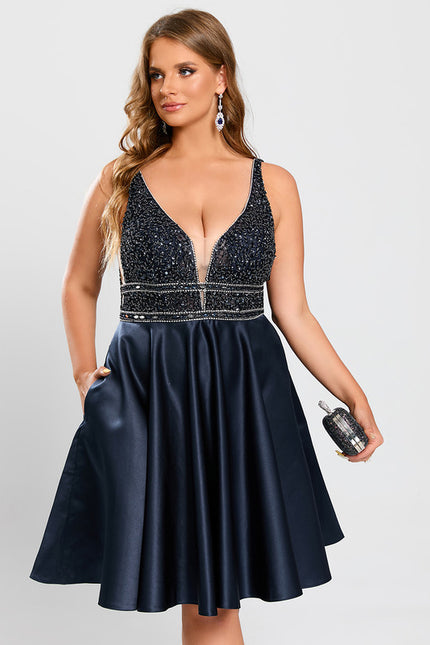 Robe Courte Satinée Marine Avec Perles - gallery 8