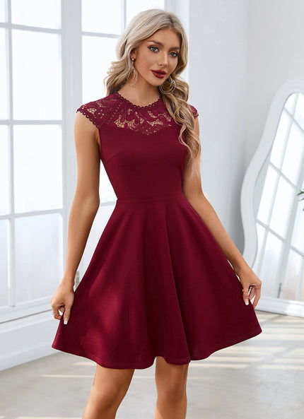 Robe Courte Bordeaux Élégante