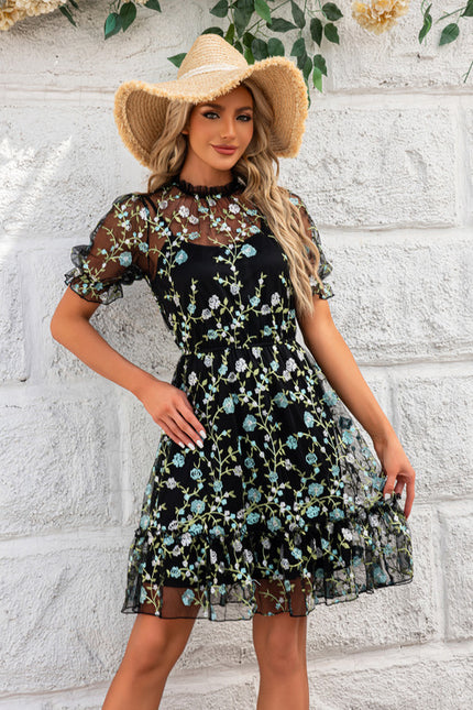Robe Courte Noire Florale Élégante - gallery 3