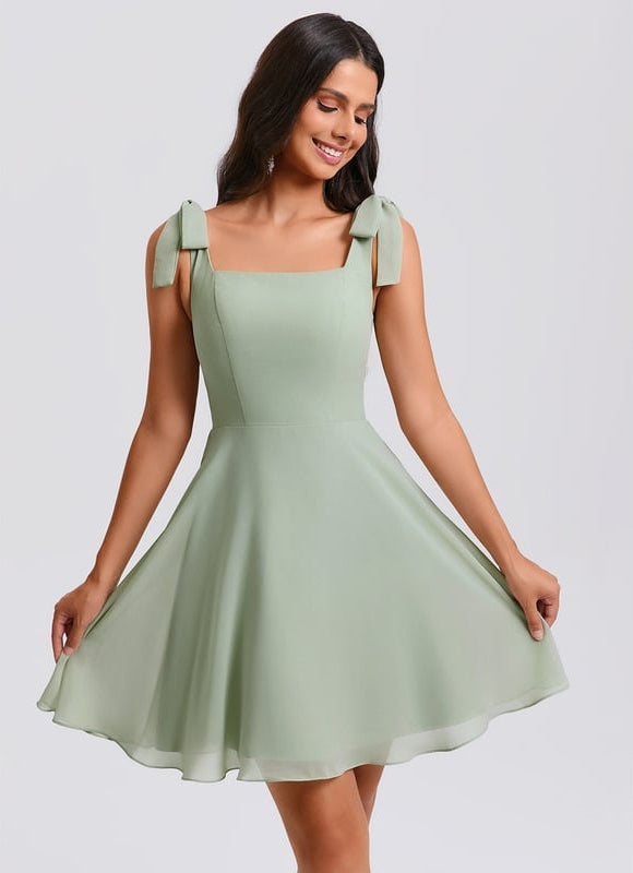Robe Courte Encolure Carrée - gallery 6