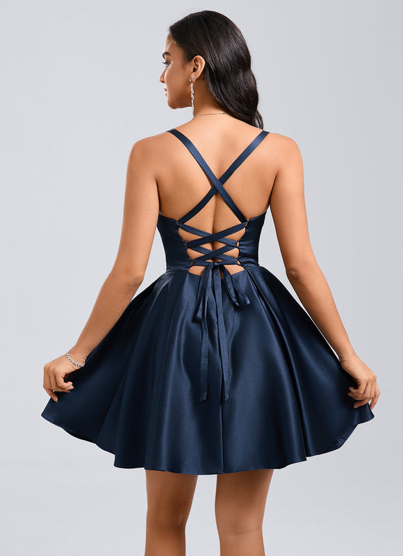 Robe Courte Satinée Évasée - gallery 7
