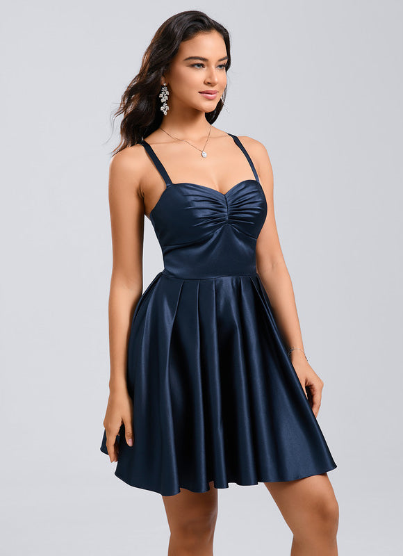 Robe Courte Satinée Évasée - gallery 6