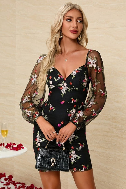 Robe Courte Brodée Transparente - gallery 6