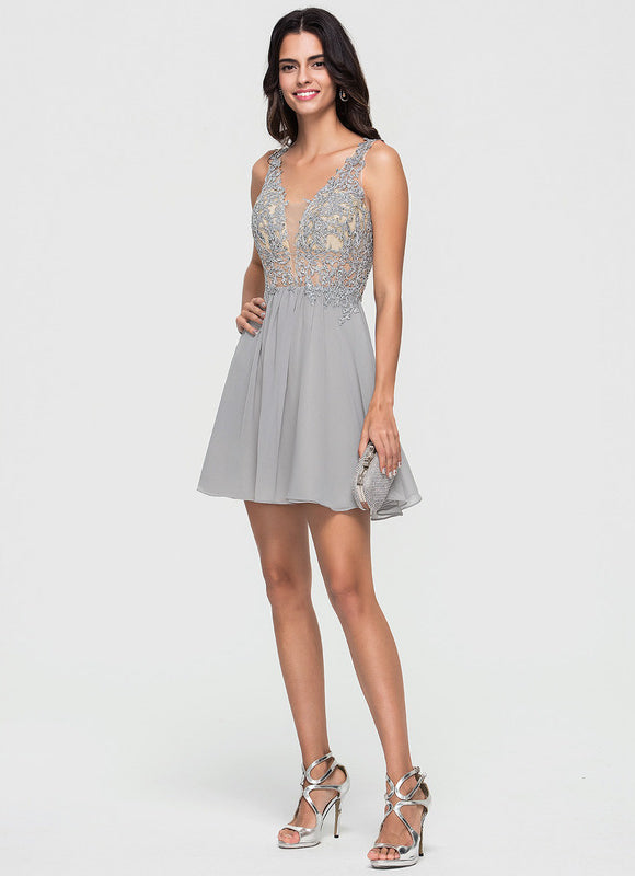 Robe Courte Courte Grise Ornée - gallery 3