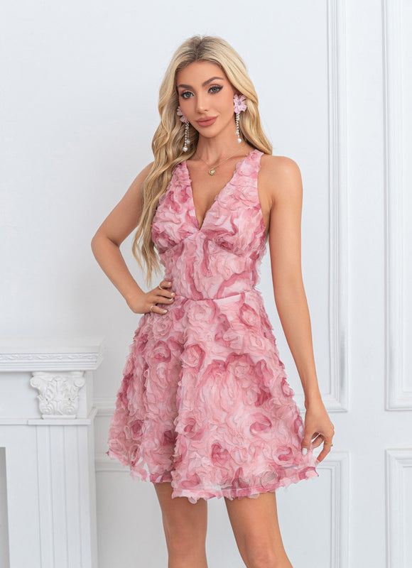 Robe Courte Décolleté V
