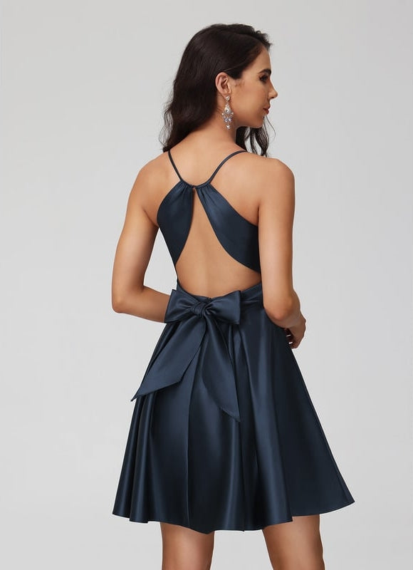 Robe Courte Satinée À Volants - gallery 7