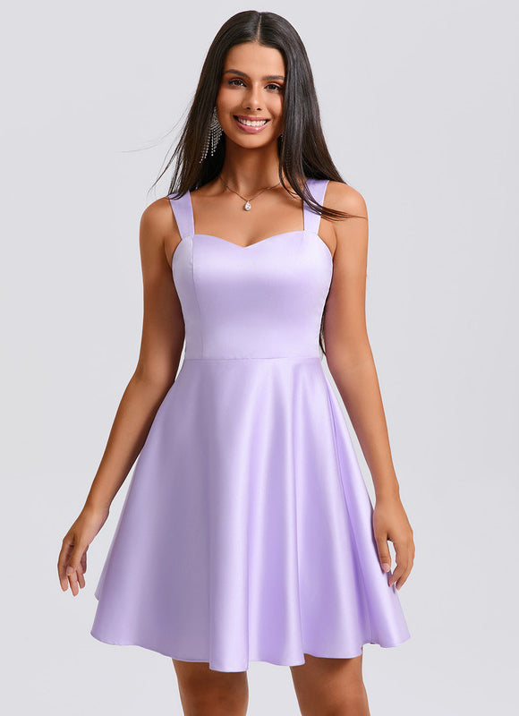 Robe Courte Lilas Ajustée