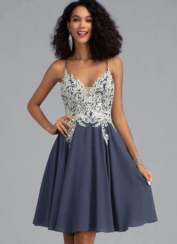 Robe Courte Évasée Brodée